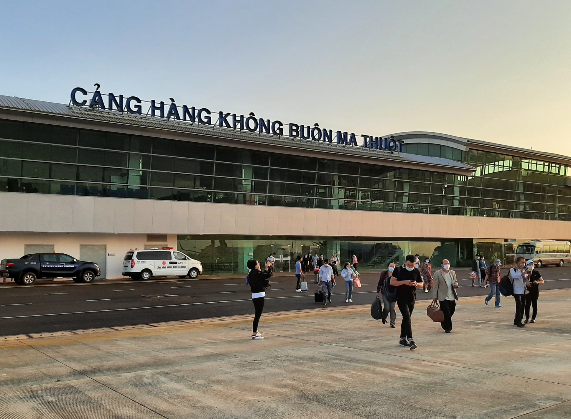 Sân bay Buôn Ma Thuột là cảng hàng không nội địa chính
